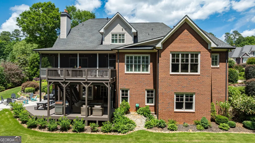 1774 Gentry LN Statham, GA 30666
