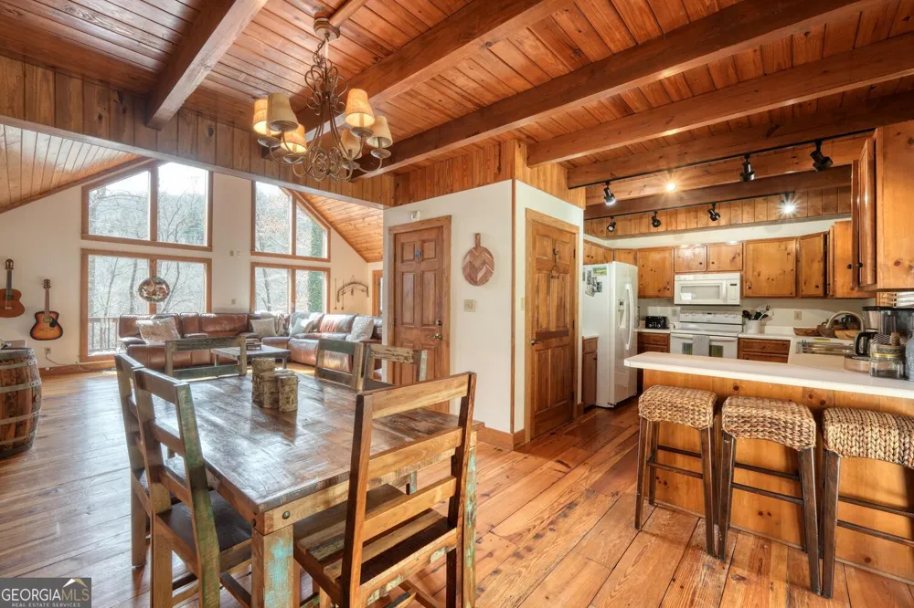 575 Carolina Springs LN Franklin, NC 28734