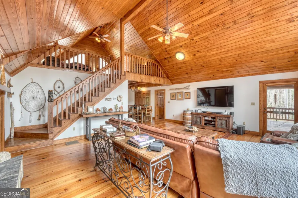 575 Carolina Springs LN Franklin, NC 28734