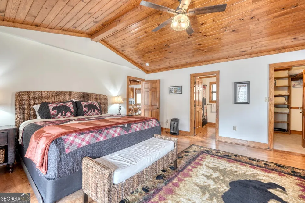 575 Carolina Springs LN Franklin, NC 28734