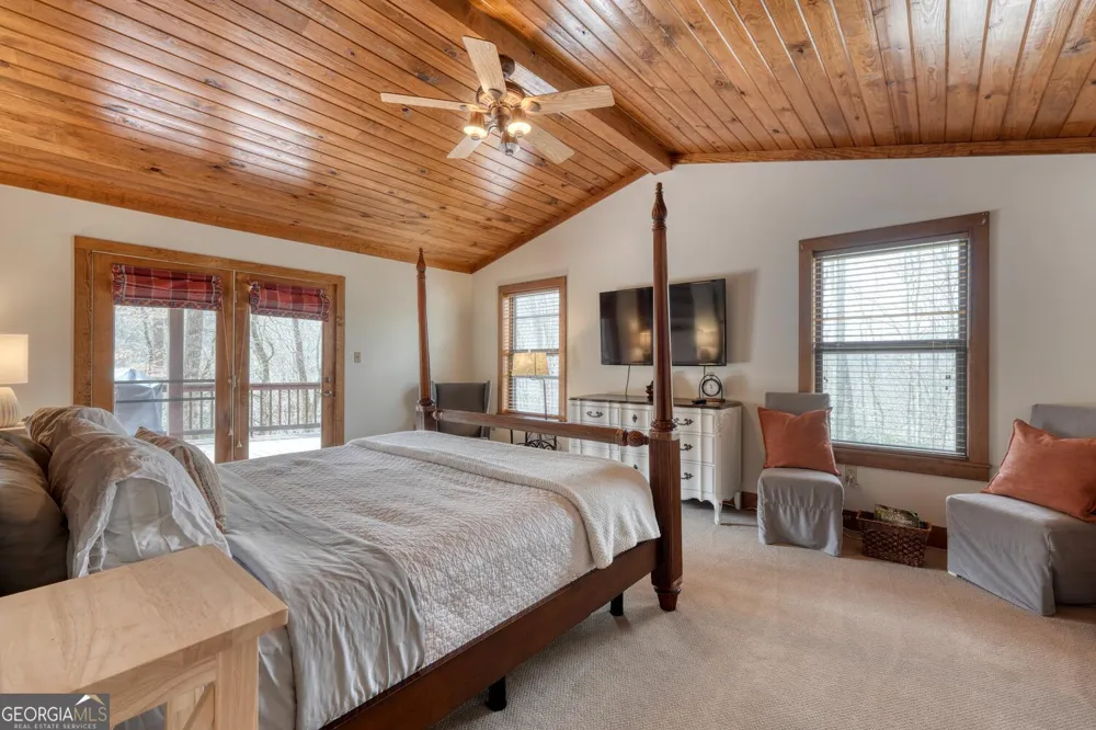 575 Carolina Springs LN Franklin, NC 28734