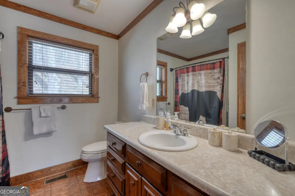 575 Carolina Springs LN Franklin, NC 28734