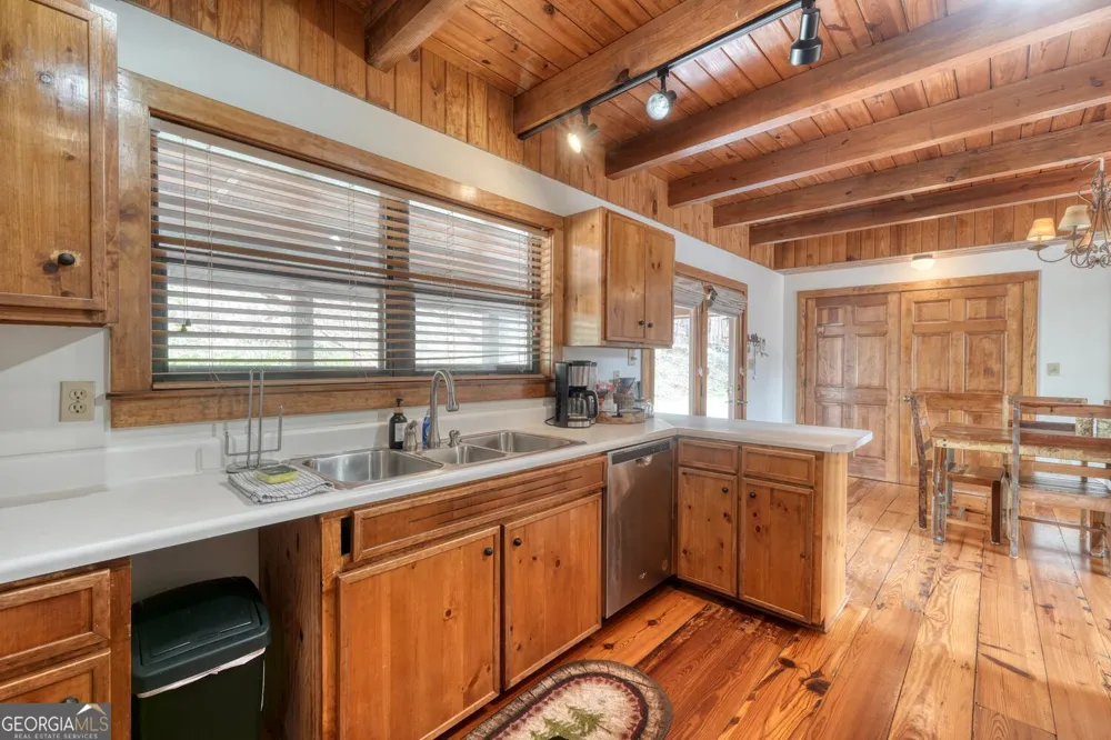 575 Carolina Springs LN Franklin, NC 28734