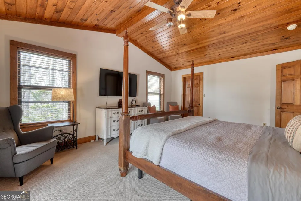 575 Carolina Springs LN Franklin, NC 28734