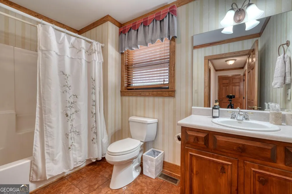 575 Carolina Springs LN Franklin, NC 28734