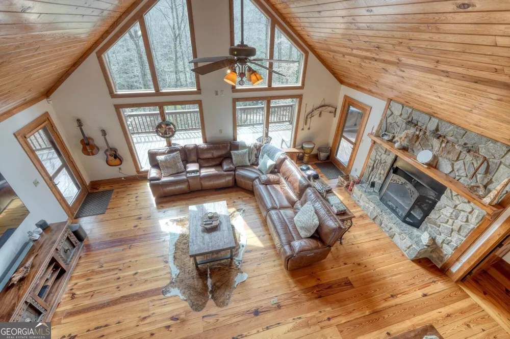 575 Carolina Springs LN Franklin, NC 28734