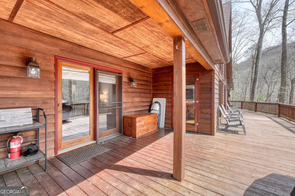 575 Carolina Springs LN Franklin, NC 28734