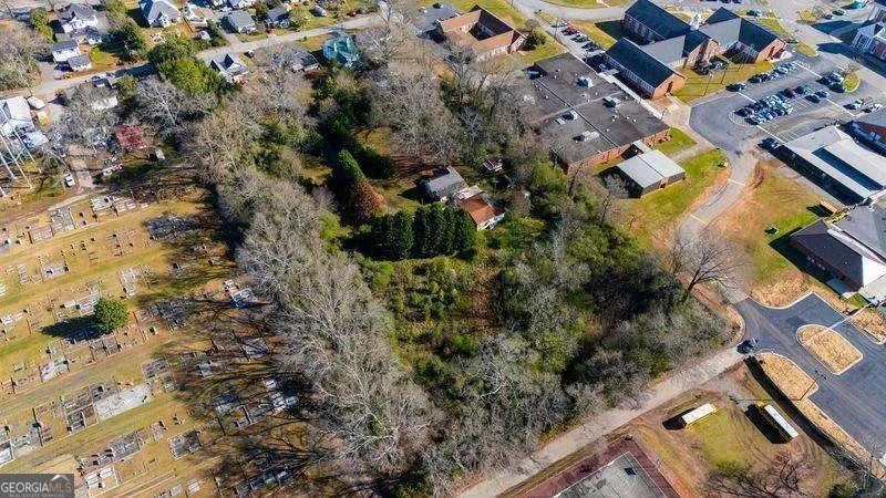 101 E Chambers ST Forsyth, GA 31029