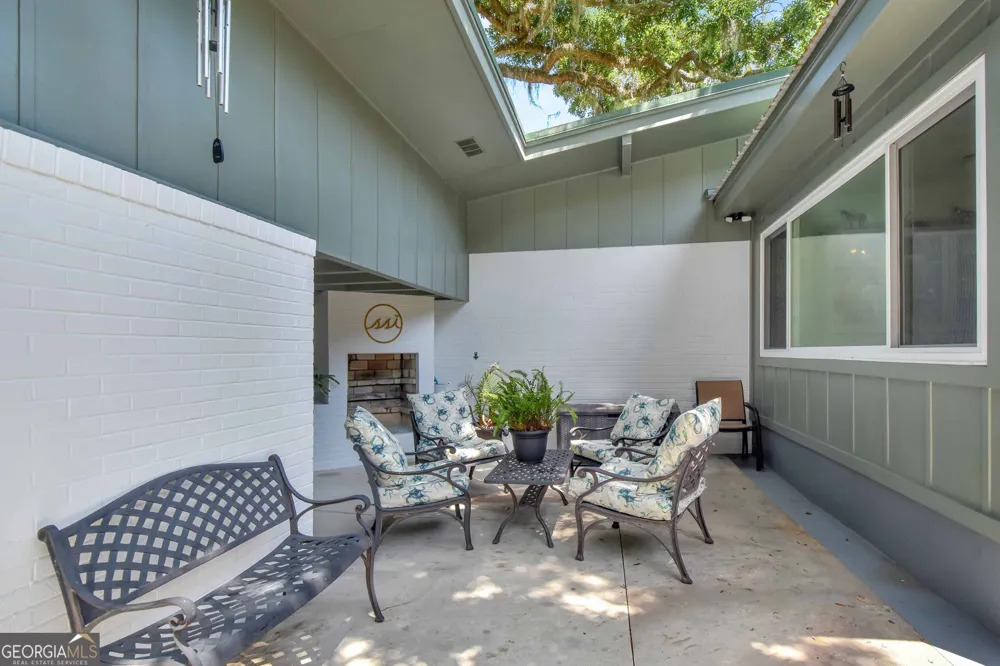 101 Druid Oaks LN St. Simons, GA 31522