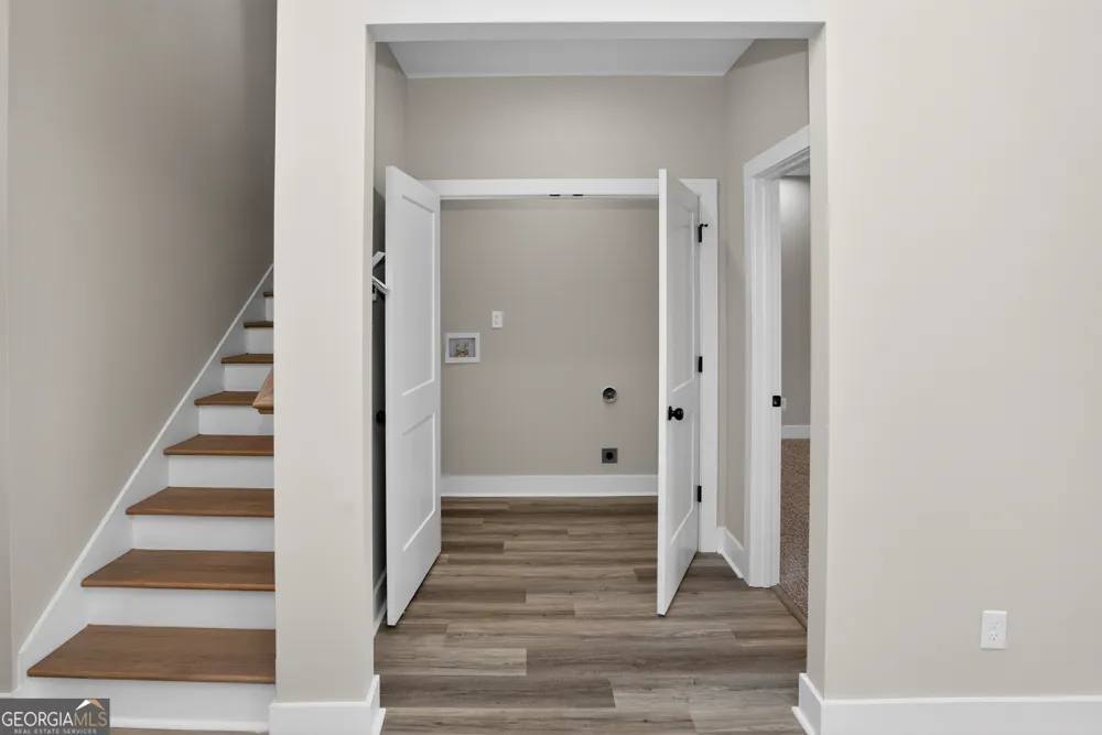 54 Melville Brown RD Williamson, GA 30292