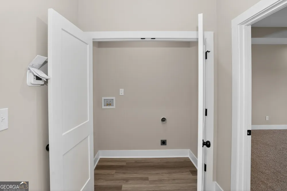 54 Melville Brown RD Williamson, GA 30292
