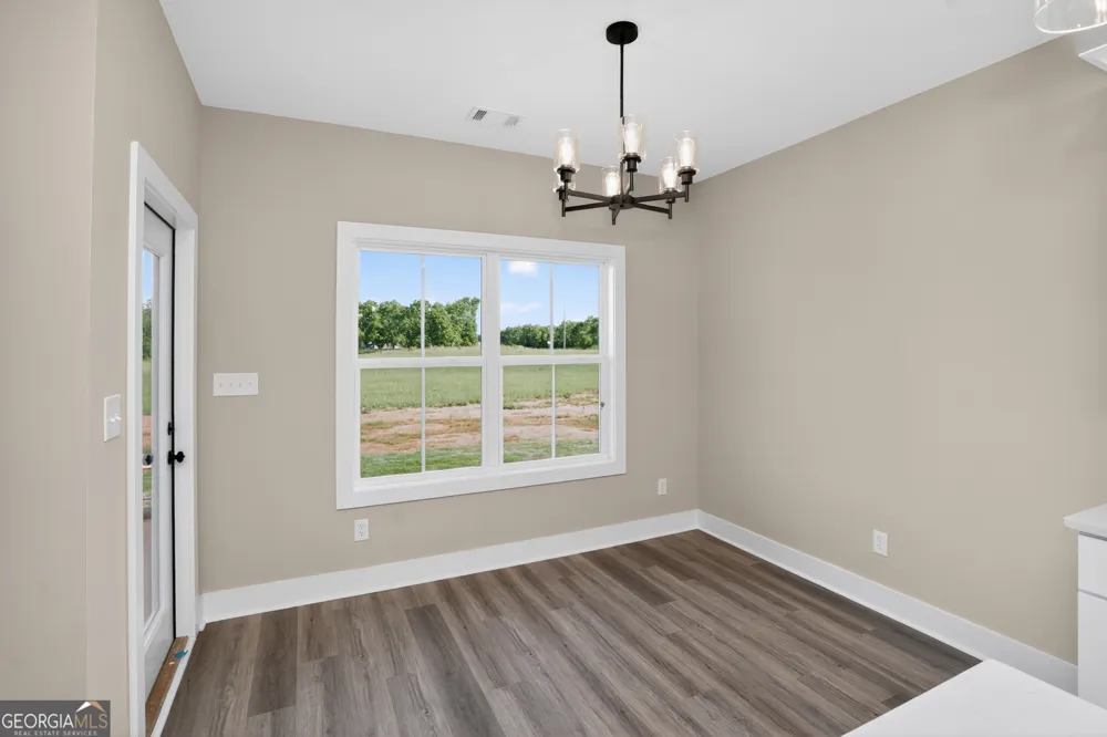 54 Melville Brown RD Williamson, GA 30292