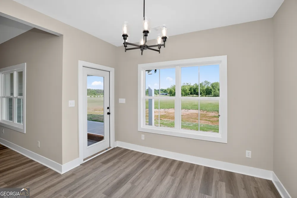 54 Melville Brown RD Williamson, GA 30292