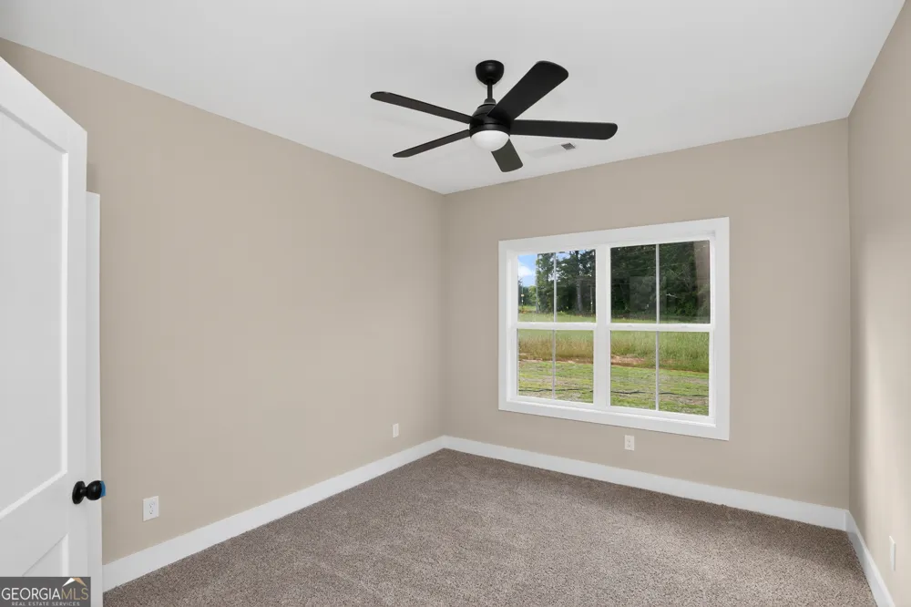 54 Melville Brown RD Williamson, GA 30292