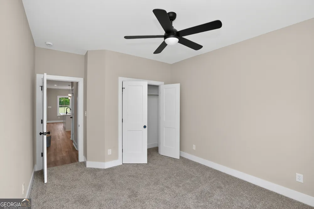 54 Melville Brown RD Williamson, GA 30292