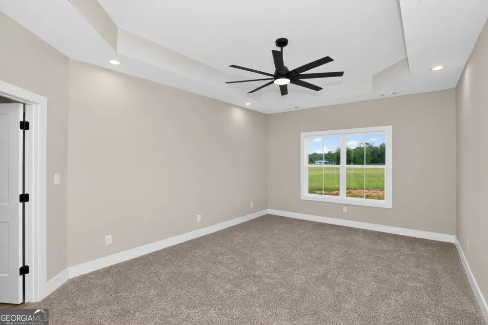 54 Melville Brown RD Williamson, GA 30292