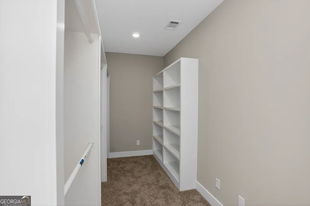 54 Melville Brown RD Williamson, GA 30292