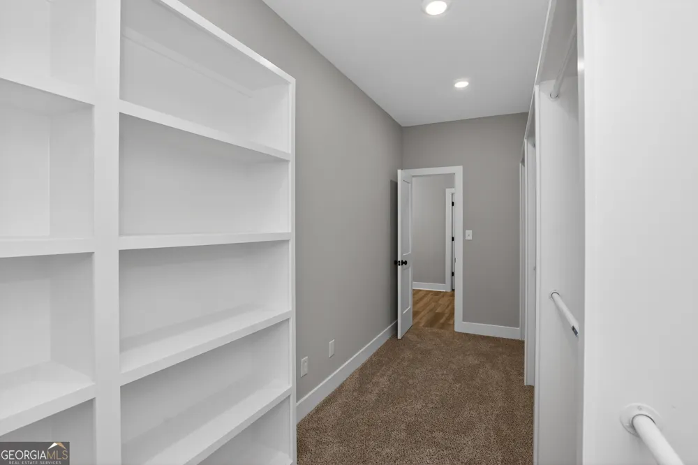 54 Melville Brown RD Williamson, GA 30292