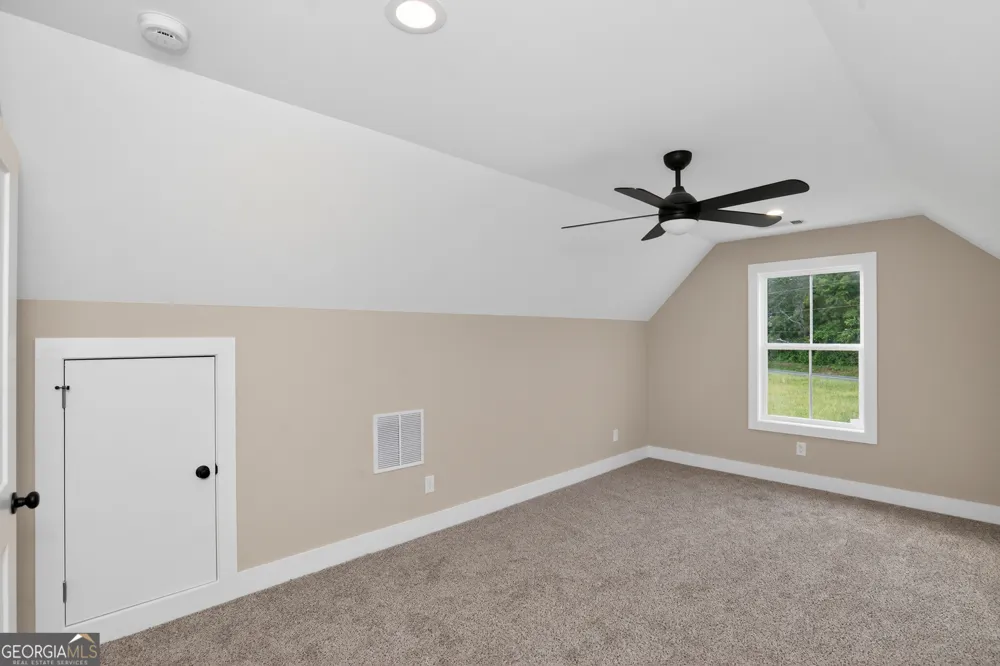 54 Melville Brown RD Williamson, GA 30292