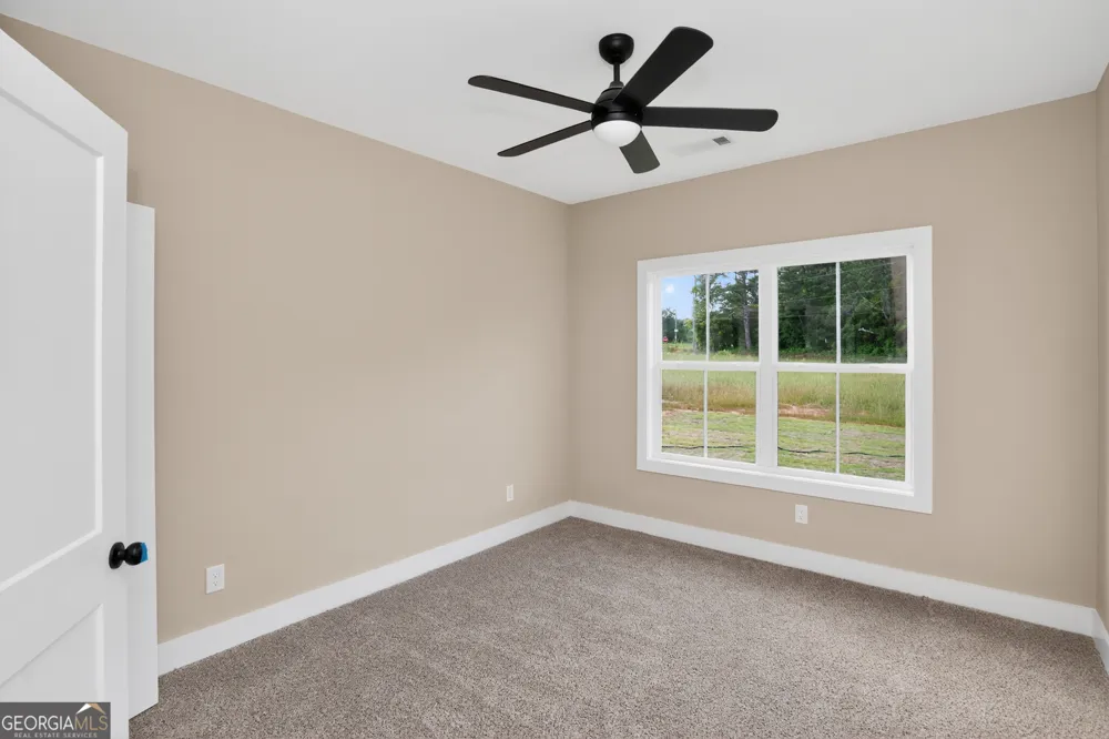 54 Melville Brown RD Williamson, GA 30292
