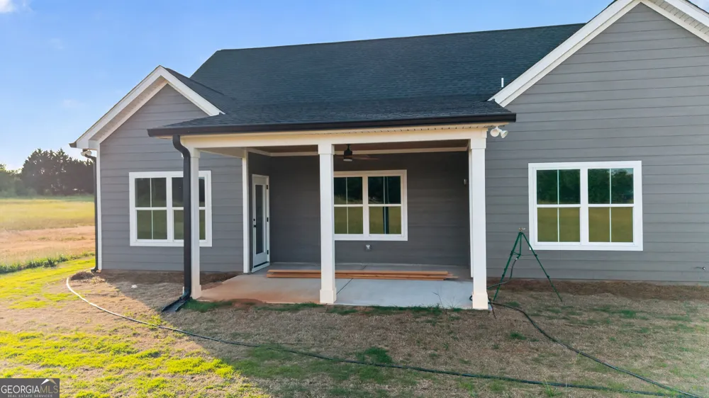 54 Melville Brown RD Williamson, GA 30292