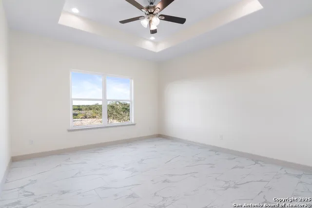 59 Legend Hills Rd Uvalde, TX 78801