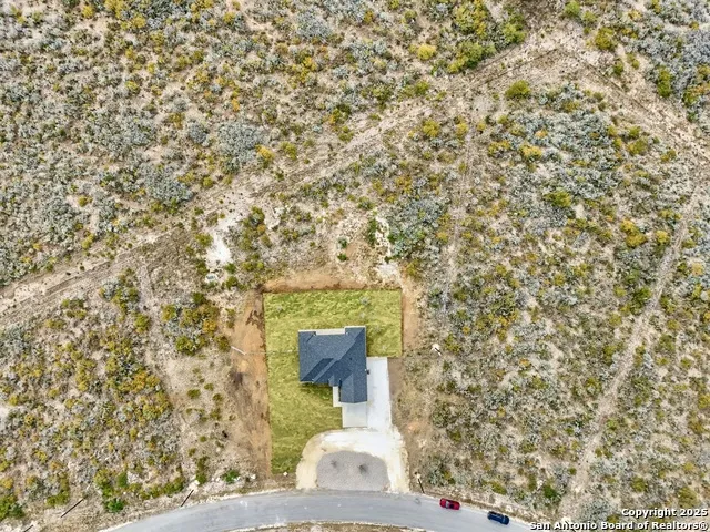 59 Legend Hills Rd Uvalde, TX 78801