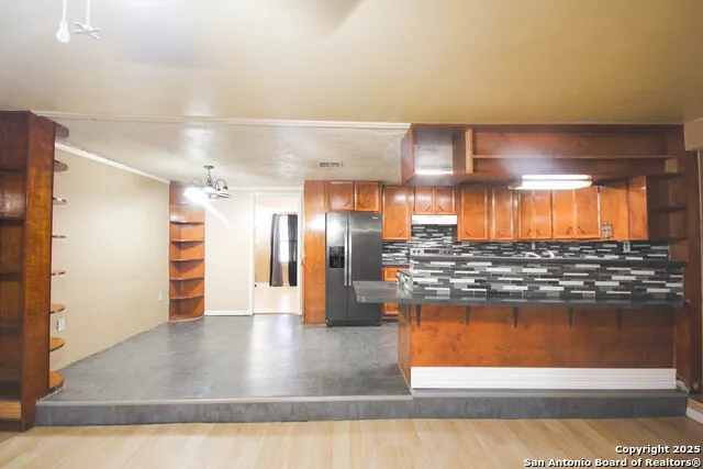 2544 Mari Gail St Beeville, TX 78102