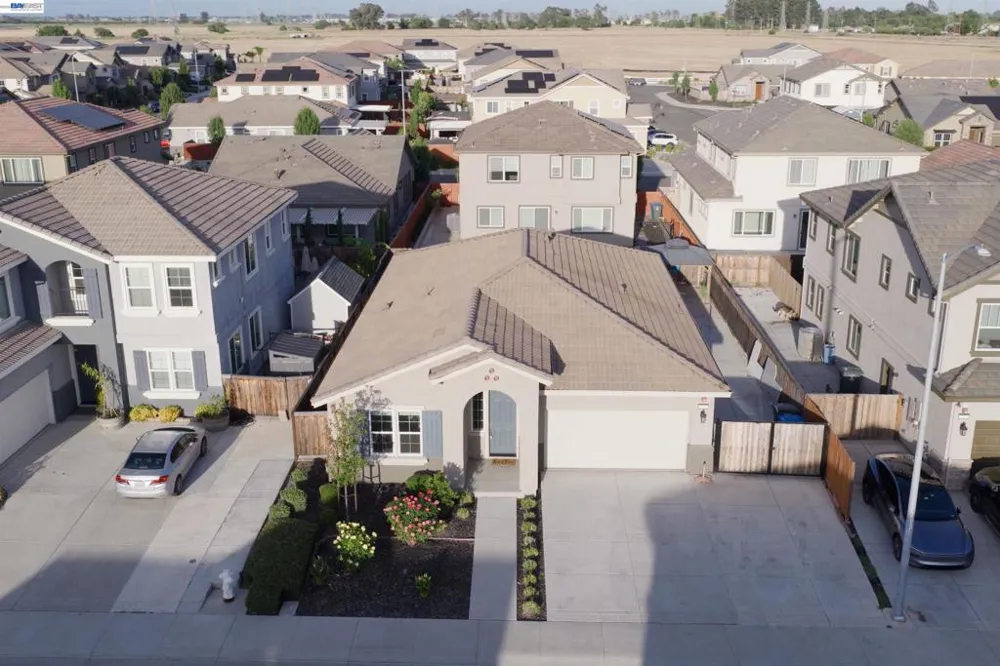 243 Gannet St Vacaville, CA 95688