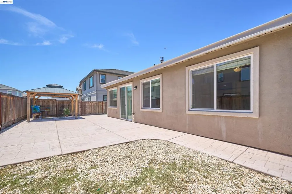 243 Gannet St Vacaville, CA 95688