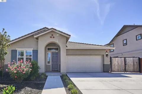 243 Gannet St