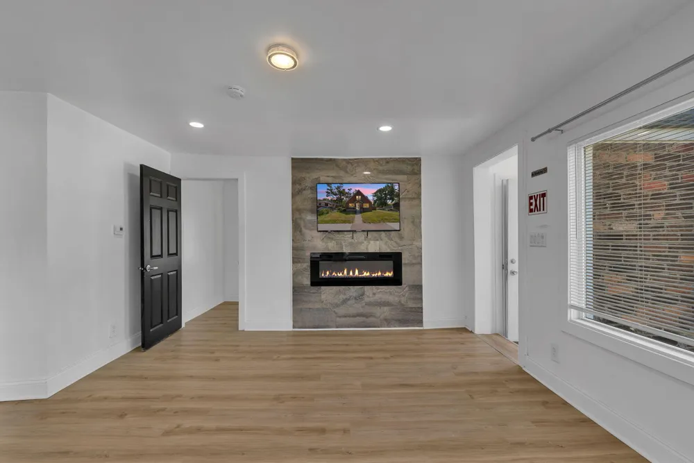 21004 Reimanville Avenue Ferndale, MI 48220