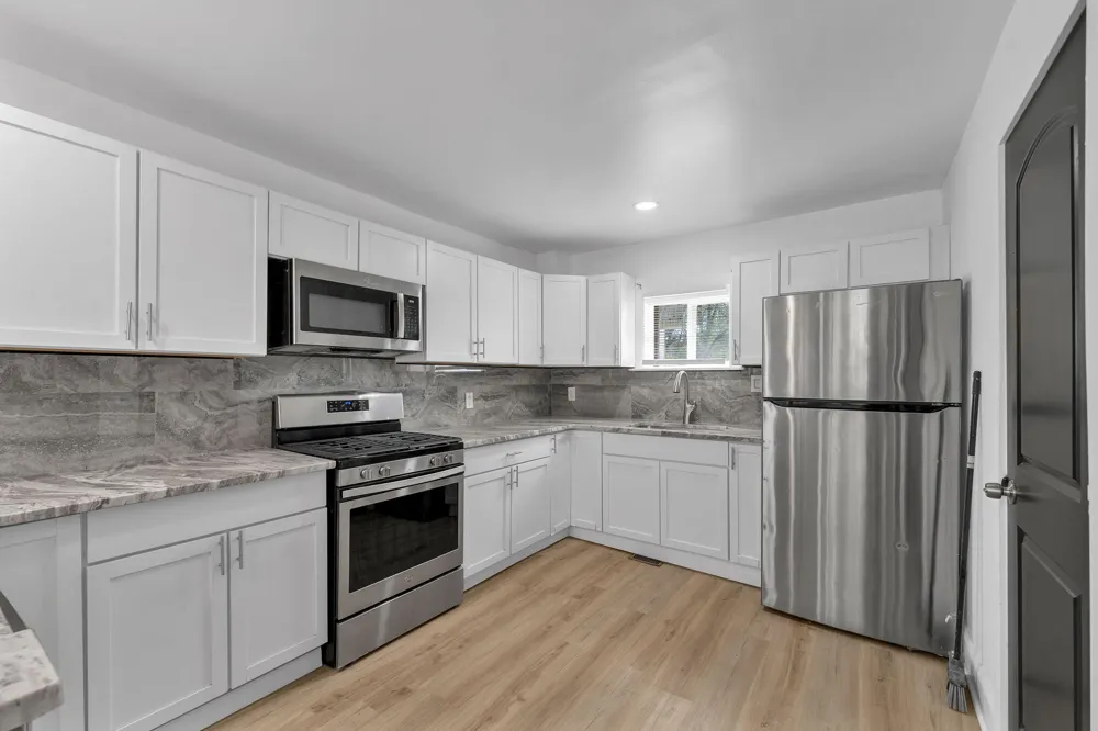 21004 Reimanville Avenue Ferndale, MI 48220