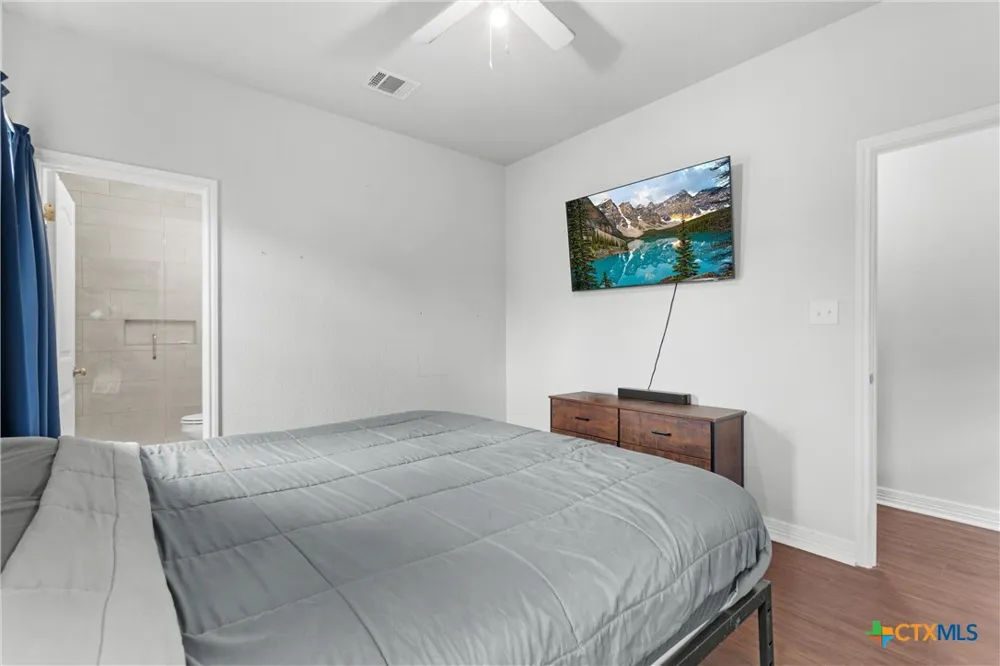 104 Avenue B Moody, TX 76557