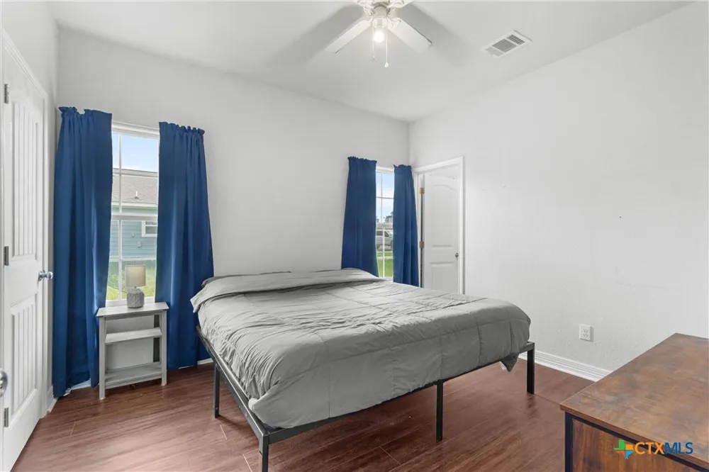 104 Avenue B Moody, TX 76557
