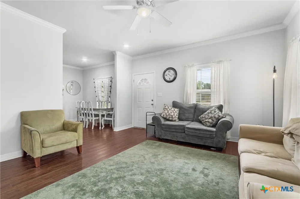 104 Avenue B Moody, TX 76557
