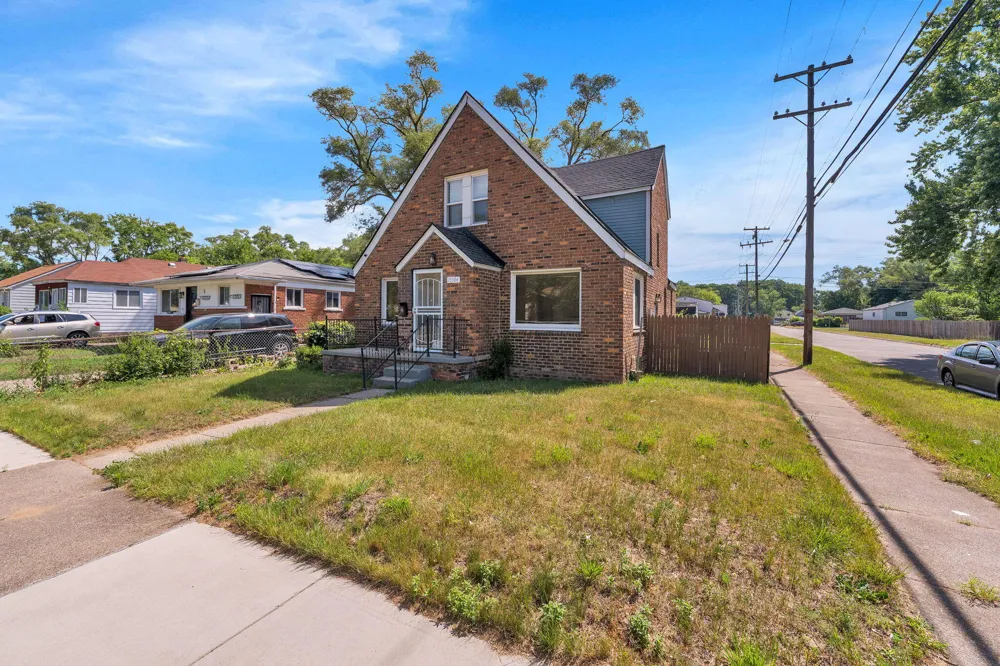 21004 Reimanville Avenue Royal Oak Charter Township, MI 48220