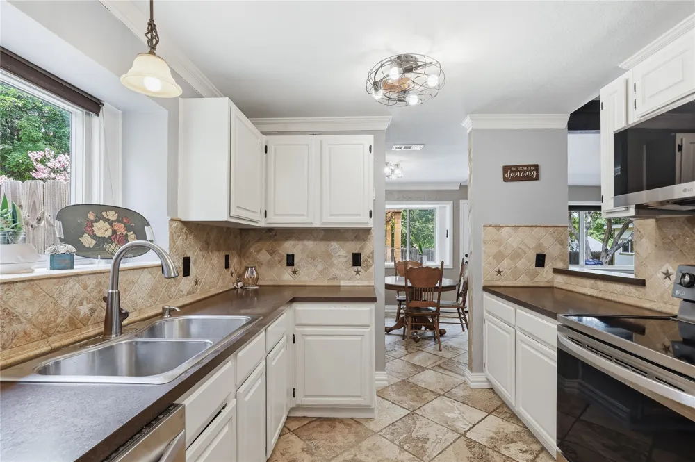 10164 Indian Mound Road Fort Worth, TX 76108
