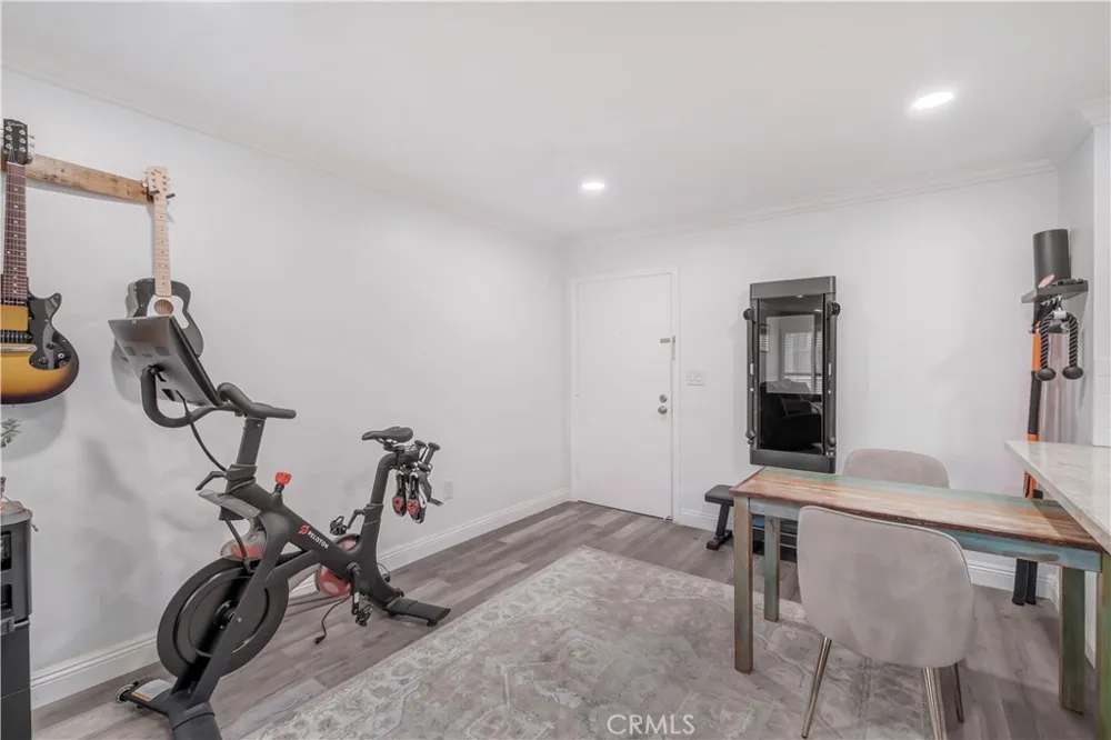5257 Radford Avenue #208 Valley Village, CA 91607