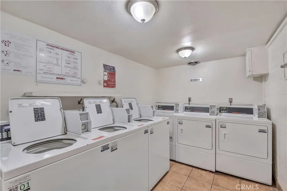 5257 Radford Avenue #208 Valley Village, CA 91607