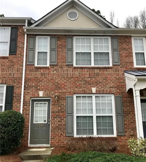 1581 Cove Creek Circle