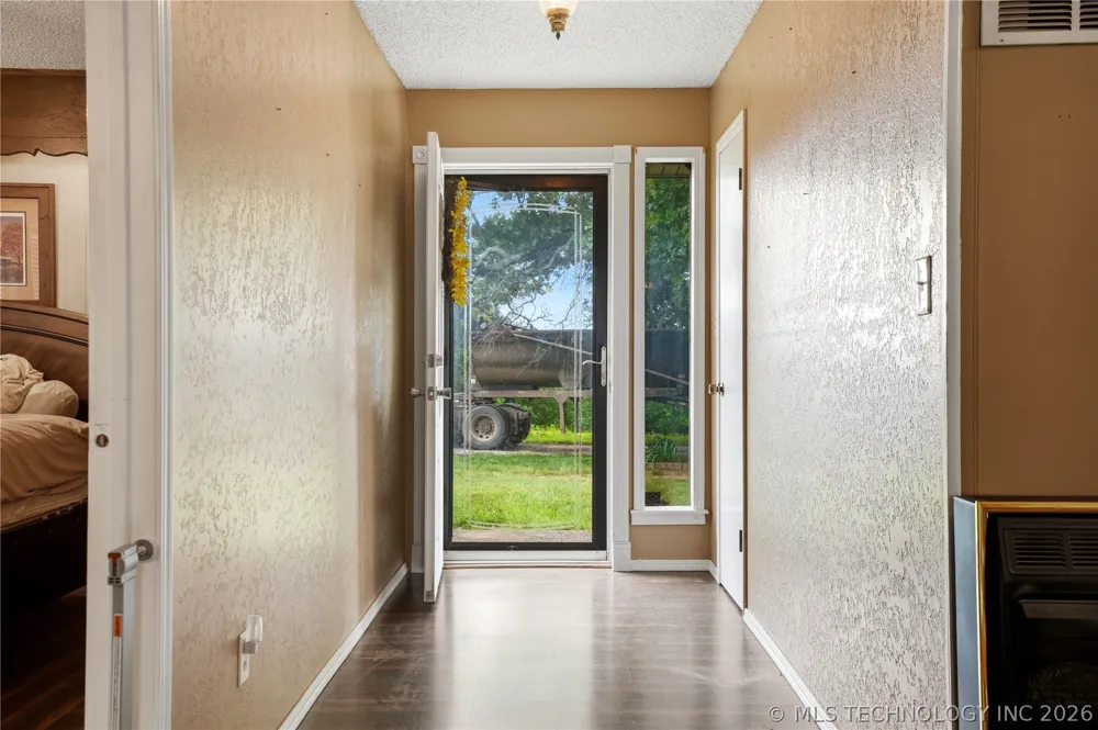 20355 S 85th Street E Webbers Falls, OK 74470