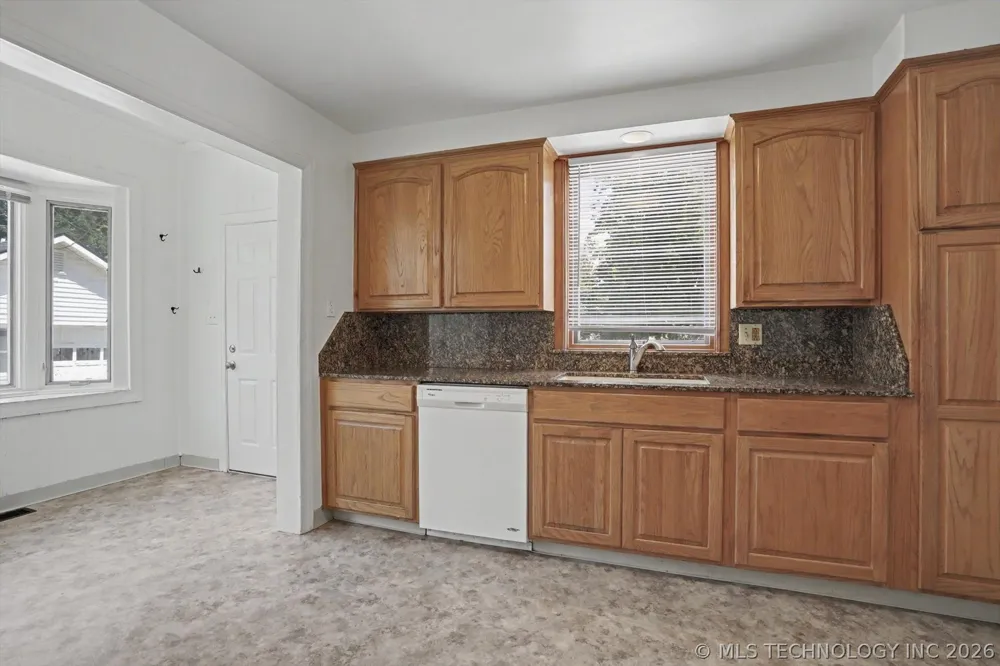 1608 S Knoxville Avenue Tulsa, OK 74112