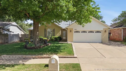 1085 E 138th Street