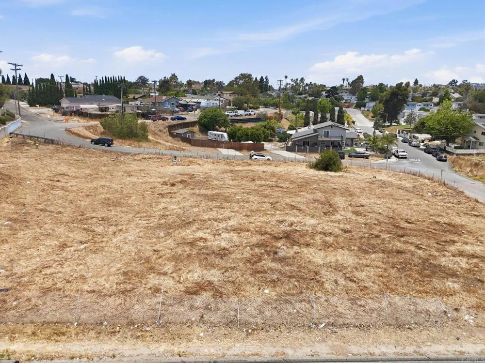 Spruce Road Chula Vista, CA 91911