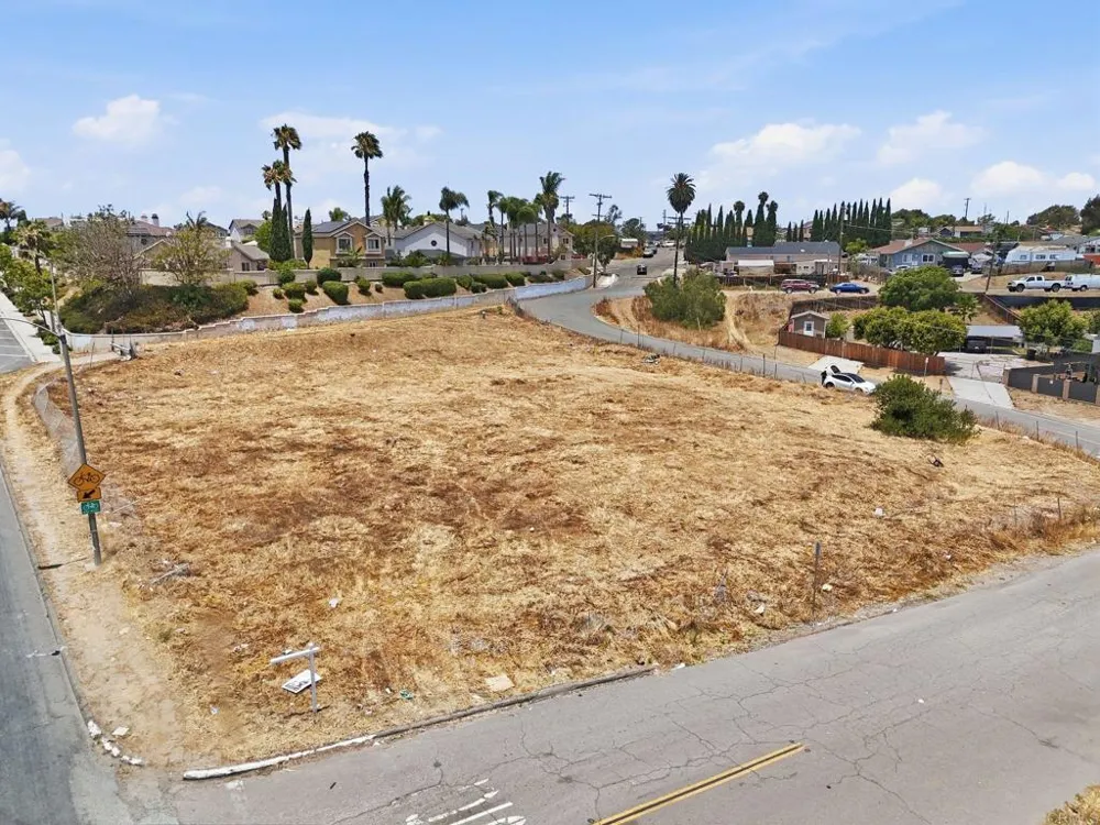 Spruce Road Chula Vista, CA 91911