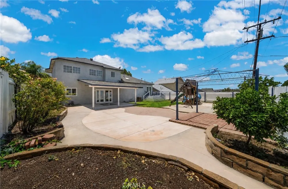 2515 Monterey Peninsula Corona, CA 92882
