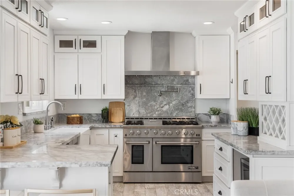 2515 Monterey Peninsula Corona, CA 92882