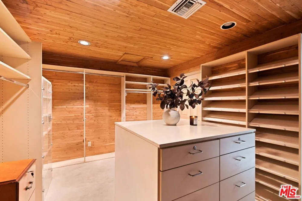 2103 Hobart Boulevard Los Angeles, CA 90027