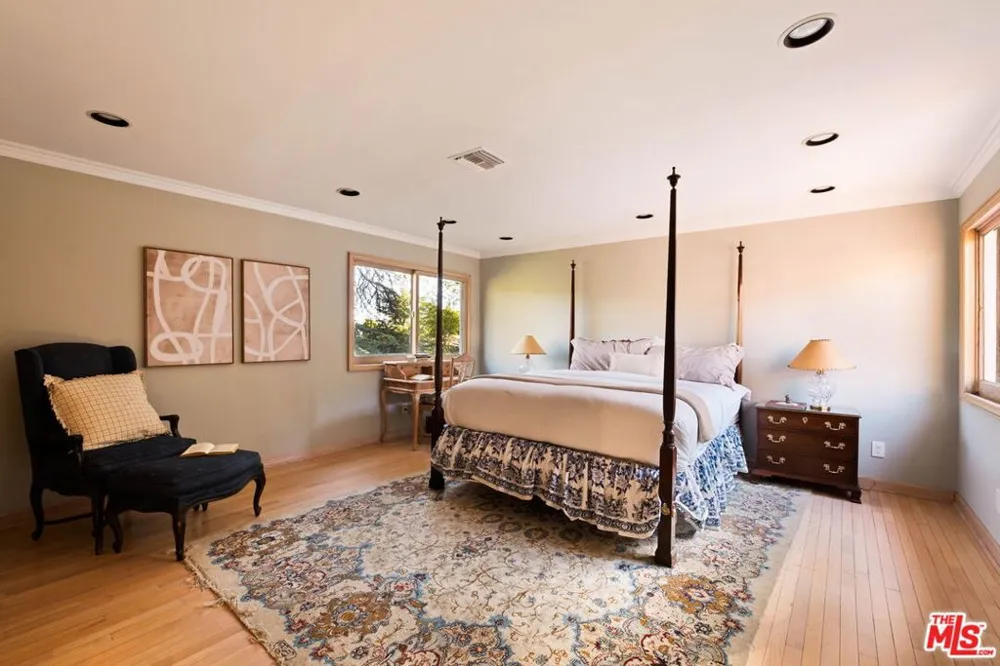 2103 Hobart Boulevard Los Angeles, CA 90027